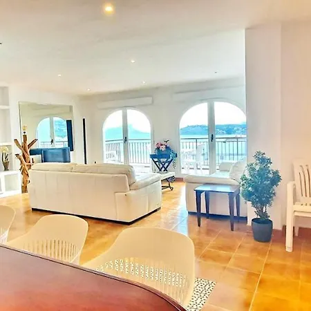 Piso Al Portet Apartment