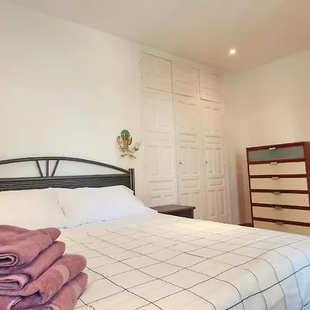 Piso Al Portet Apartment *